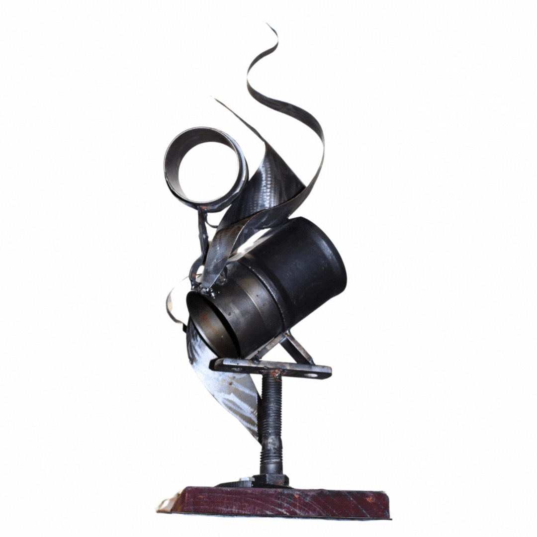 Ensayo con movimiento 40 x 23 x 28 cm