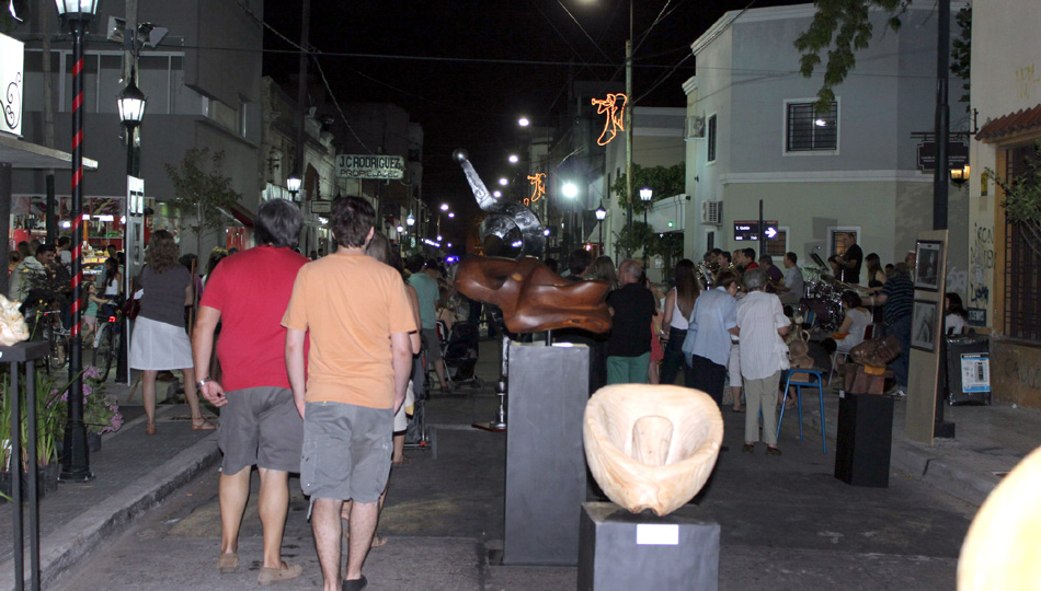 Noche de Arte en Temperley. Diciembre 2013